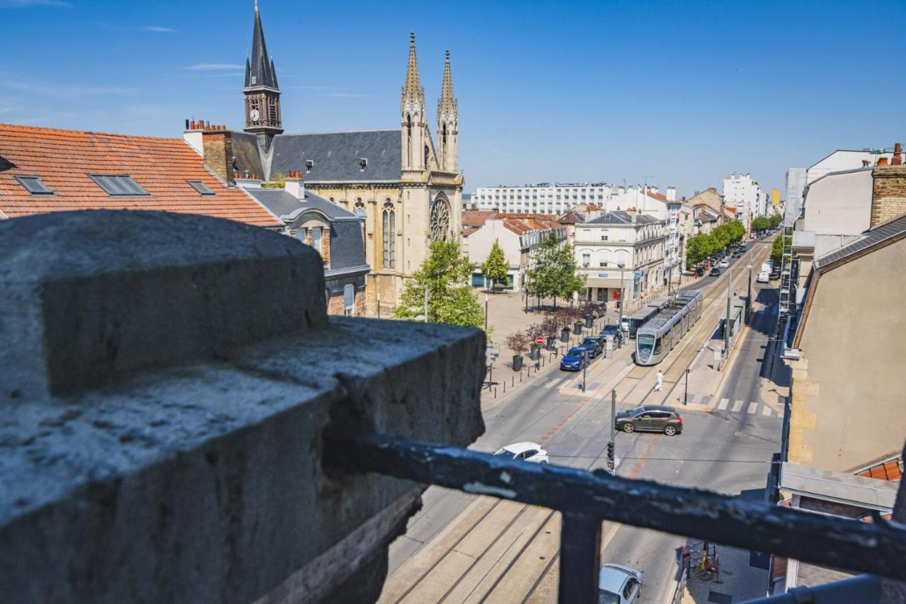 Blue Velvet Reims Lägenhet Exteriör bild